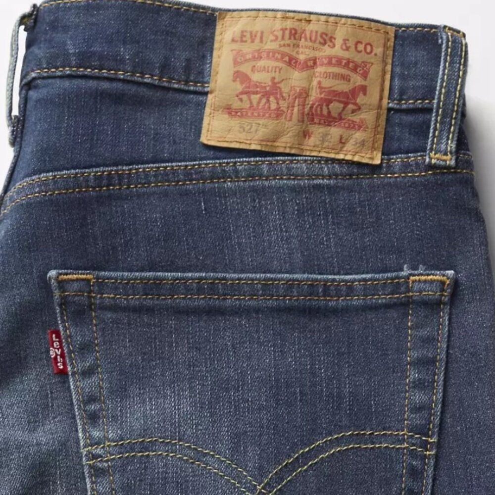 NWT Levi's Men's 527 Slim Bootcut Fit Jeans Medium Wash 32x32 - 055270239